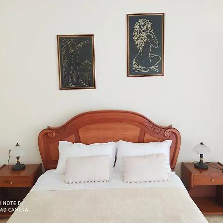 Vila Margarita Appartement Akharavi